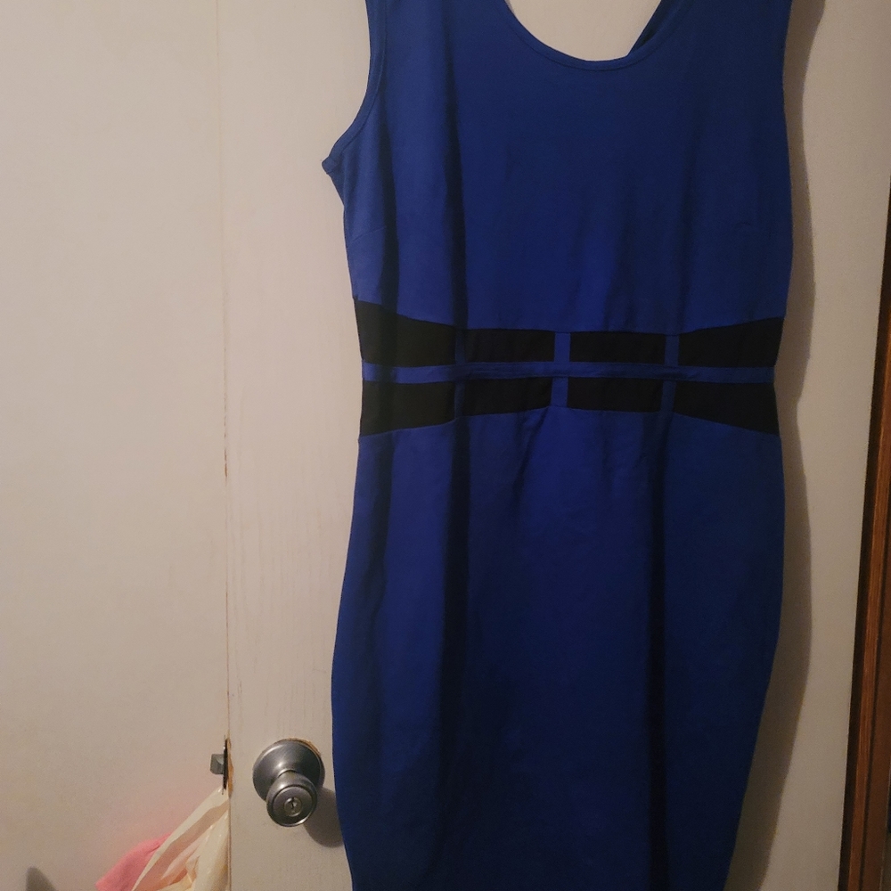 Plus Size Ashley Stewart Blue & Black Midi Dress Size 20. Very comfortable. - Picture 2 of 11